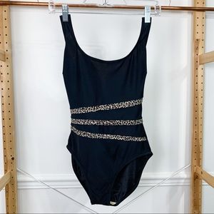 VTG It Figures! Tummy Shaper Swimsuit